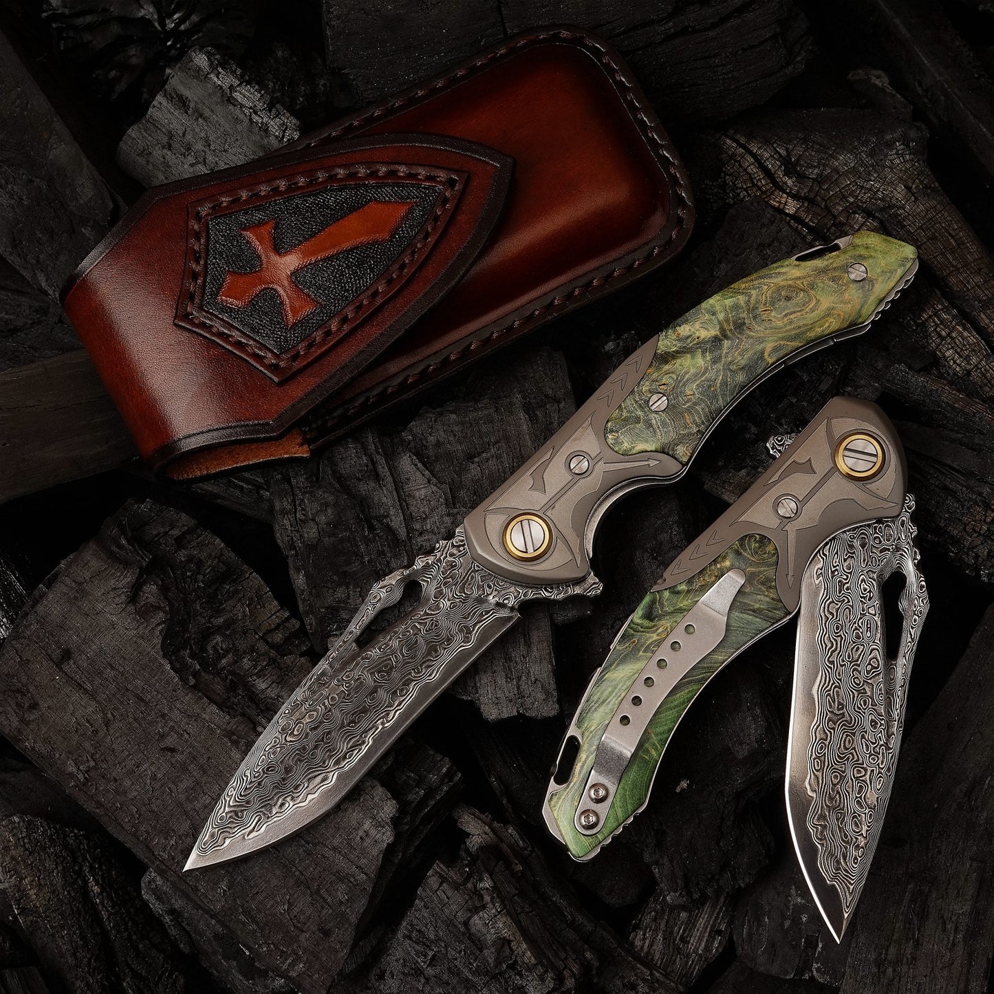 3.35 Inch Folding Pocket Knife，Damascus Steel Blade，American Desert Ironwood Handle