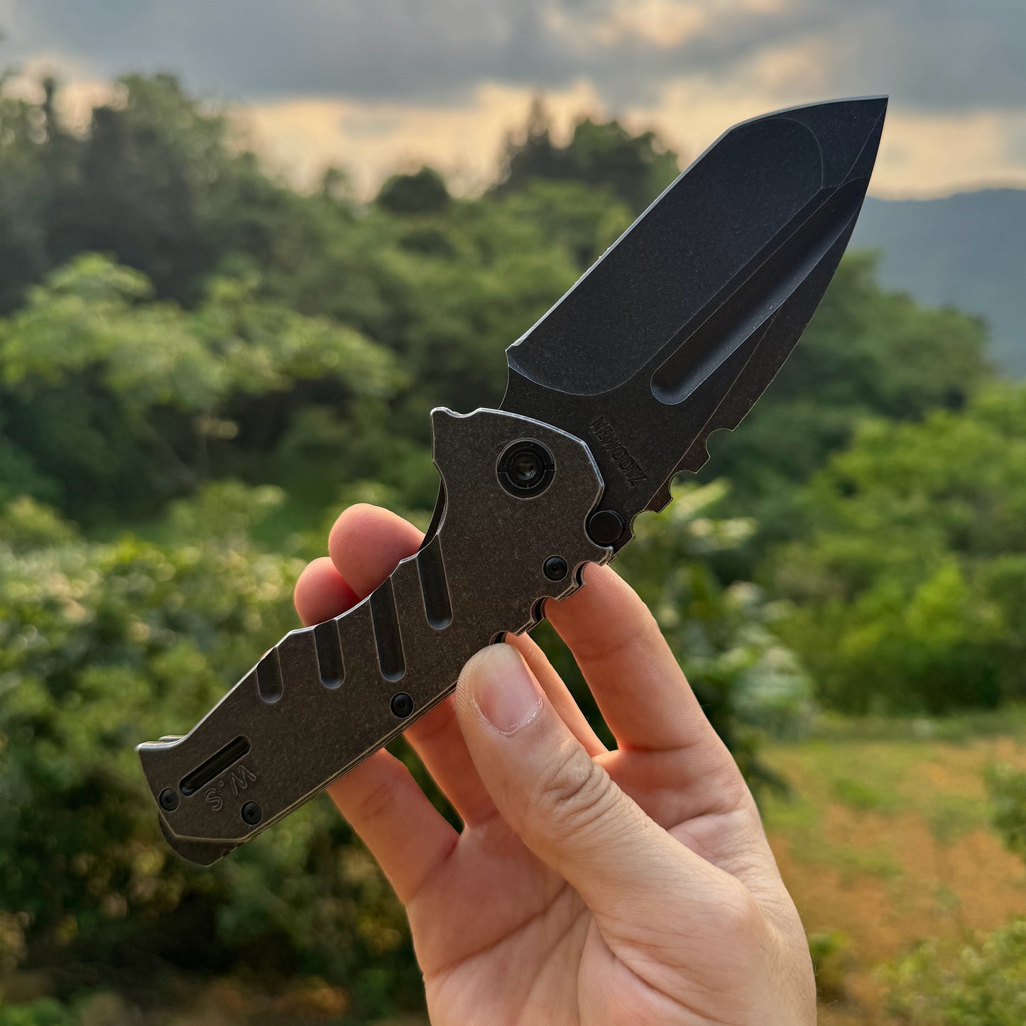 Outdoor Unique EDC  Folding Knife, Assisted Open Aus-8 Steel  Black Stone Wash Black Blade, Steel Handle